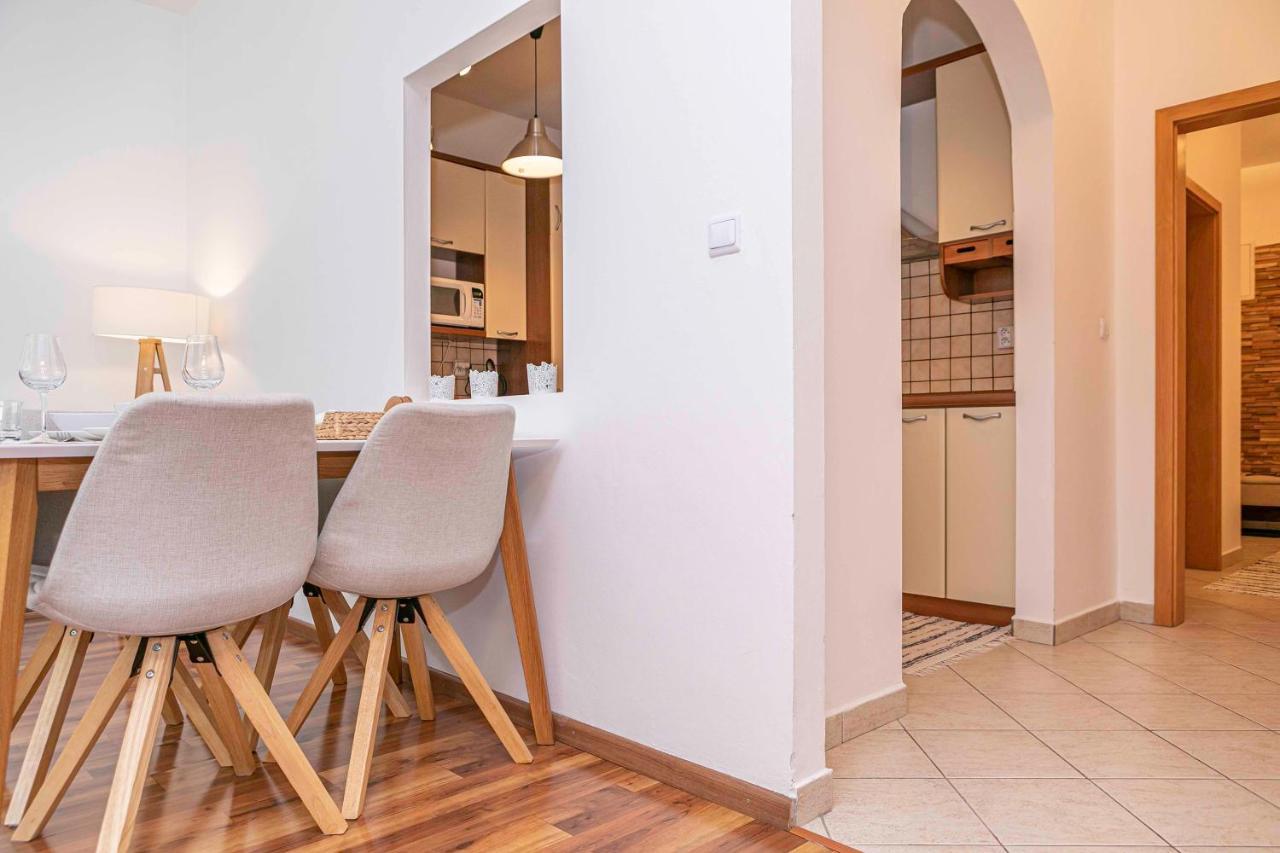 Castle View Apartment With Free Parking Bratislava Luaran gambar