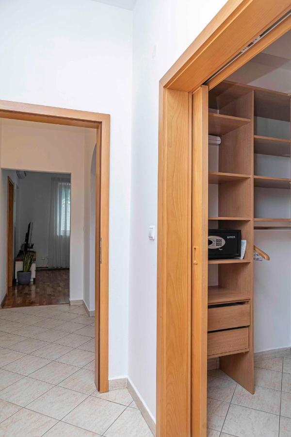 Castle View Apartment With Free Parking Bratislava Luaran gambar