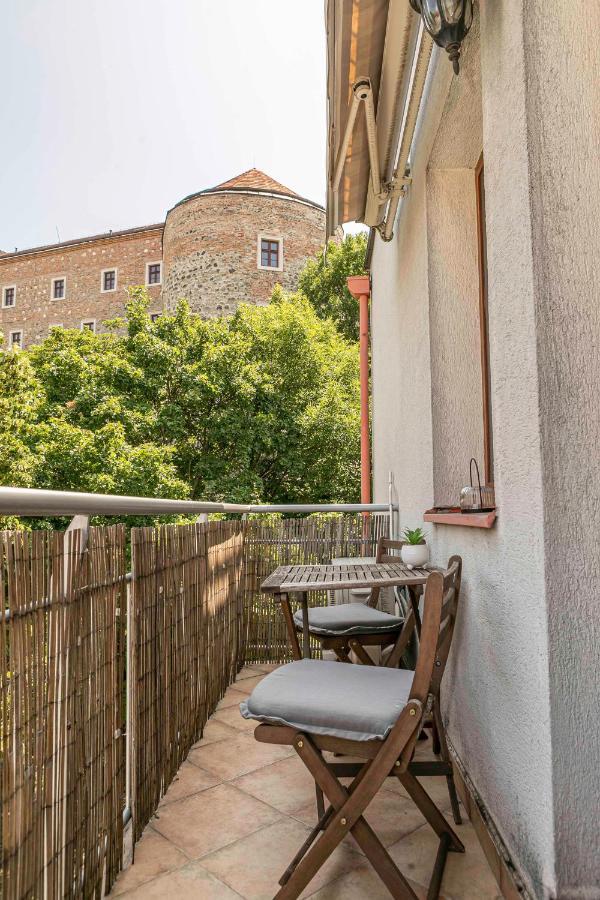Castle View Apartment With Free Parking Bratislava Luaran gambar